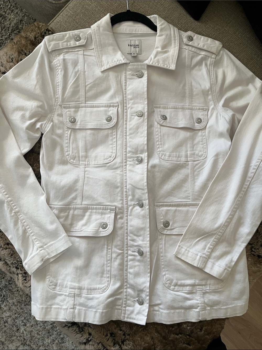 Kensie White Utility Jacket with Button-Front Pockets